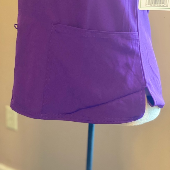 GT SCRUB TOP/ LOTUS / XS - Picture 3 of 6